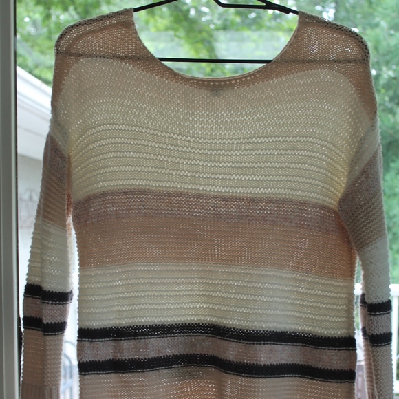 American Eagle Outfitters Sweater - Picture 2 of 8